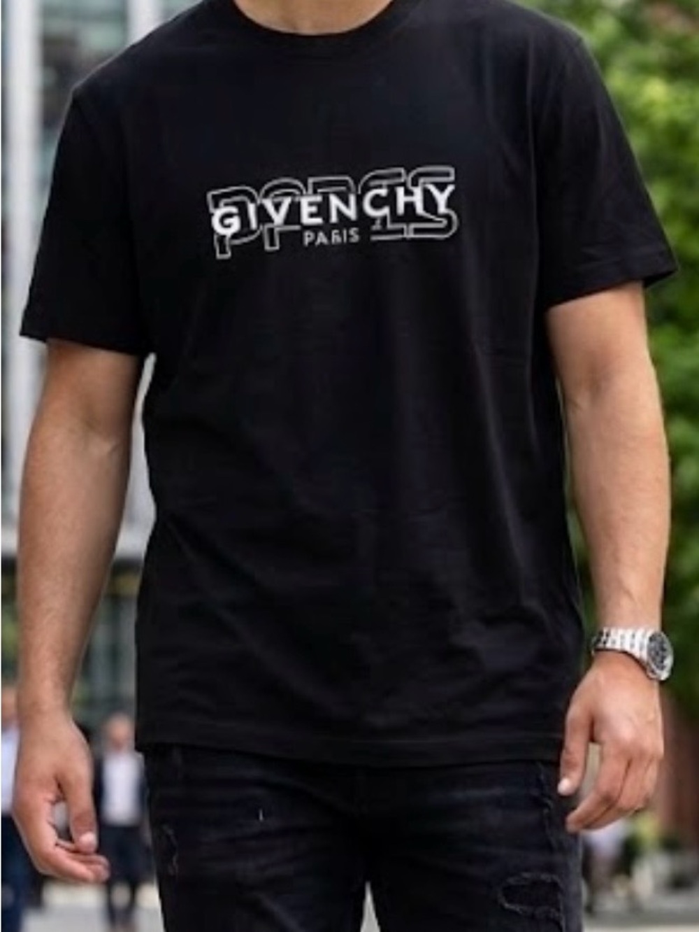 Givenchy Paris Overlaid Logo T-Shirt – Black – Columbian Fit – Size XS